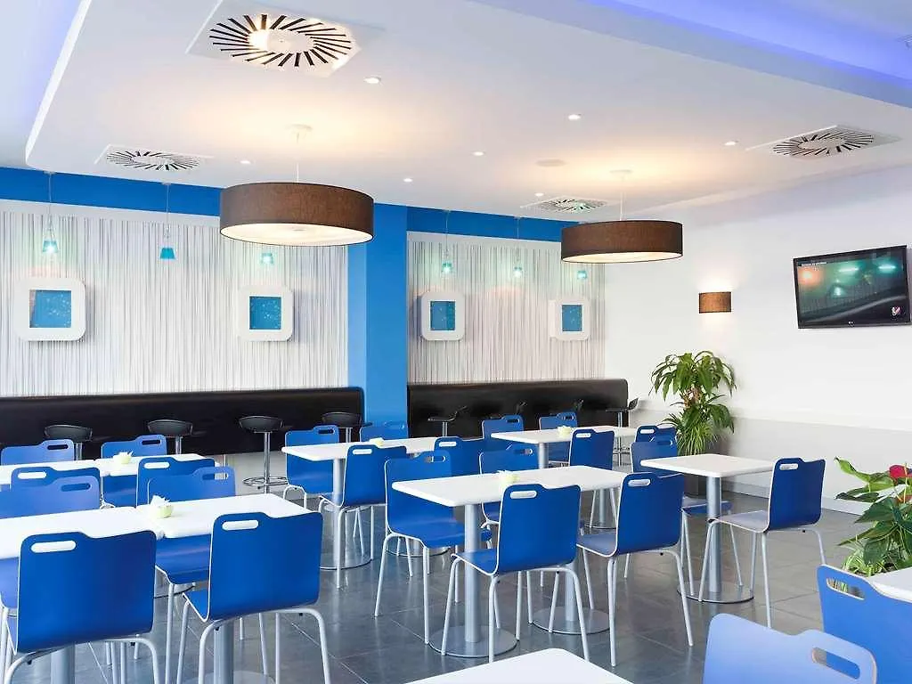 Ibis Budget Malaga Centro 0*,