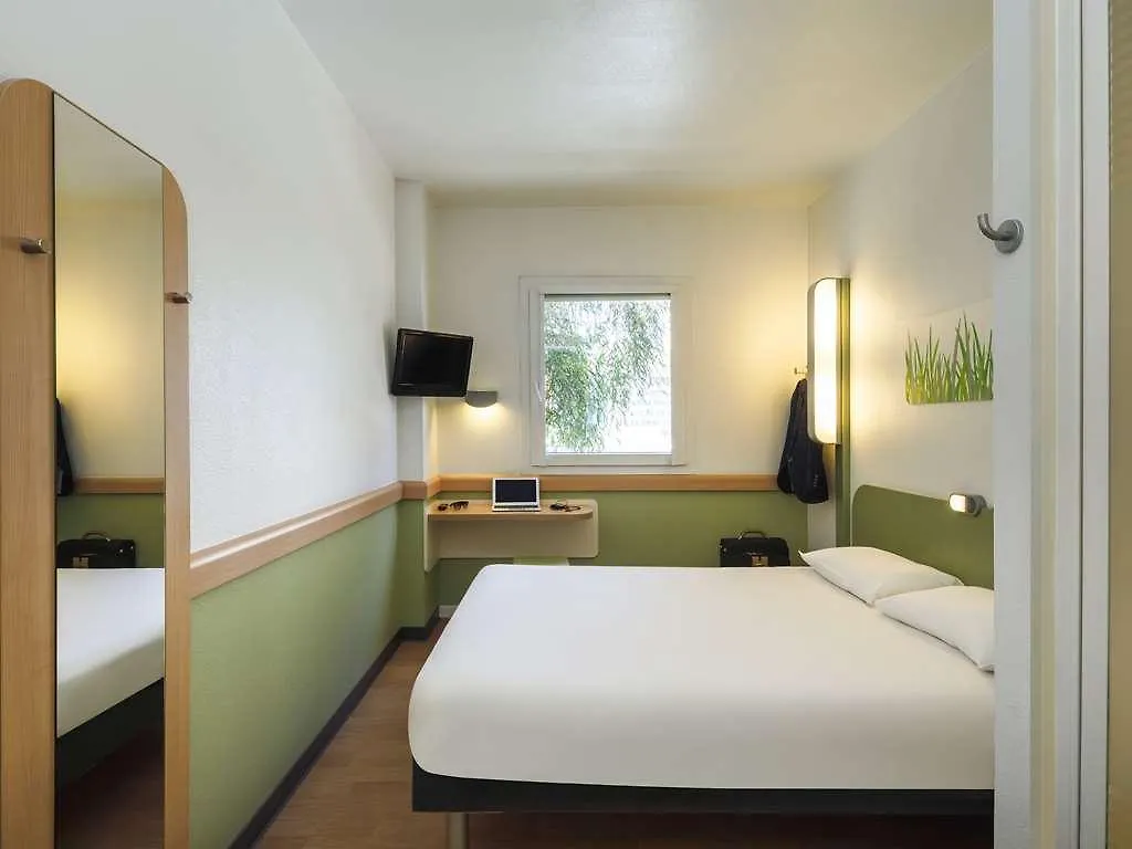 Ibis Budget Malaga Centro 0*,